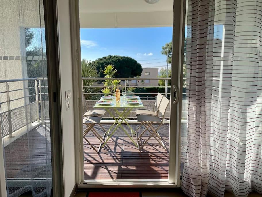 17 - Appartement Neuf, Parking Terrasse Et Jolie Vue Bandol Dış mekan fotoğraf