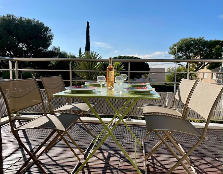 17 - Appartement Neuf, Parking Terrasse Et Jolie Vue Bandol Dış mekan fotoğraf